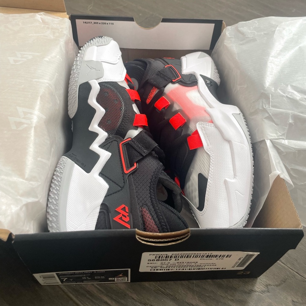 Jordan Why Not Zer0.5 Basketball Shoes - NWT, Size 7Y